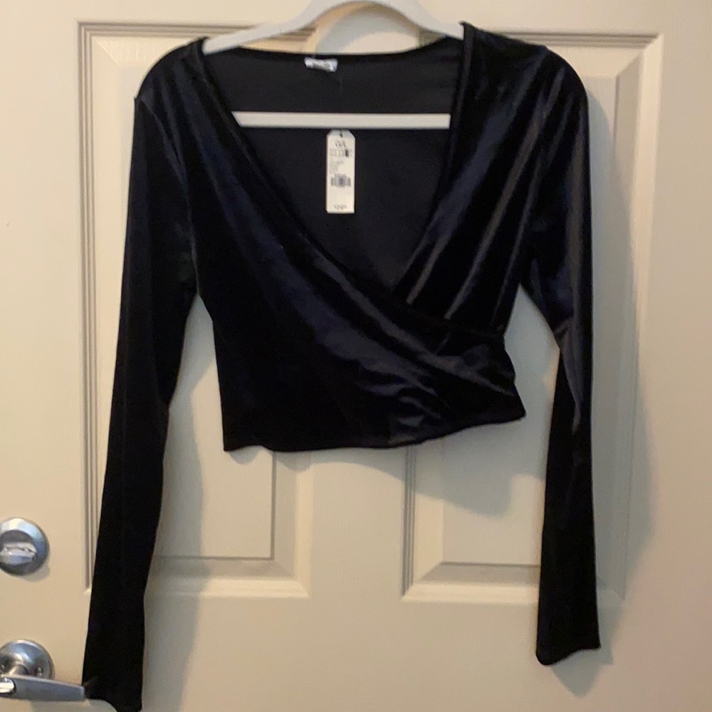 GARAGE Wrap Top